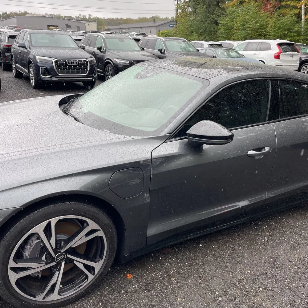 2023 Audi e-tron GT Premium Plus