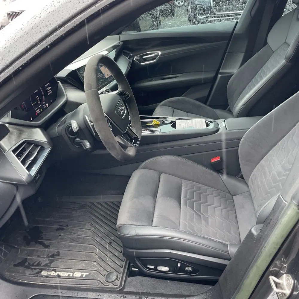 2023 Audi e-tron GT Premium Plus