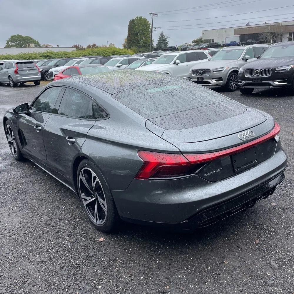 2023 Audi e-tron GT Premium Plus