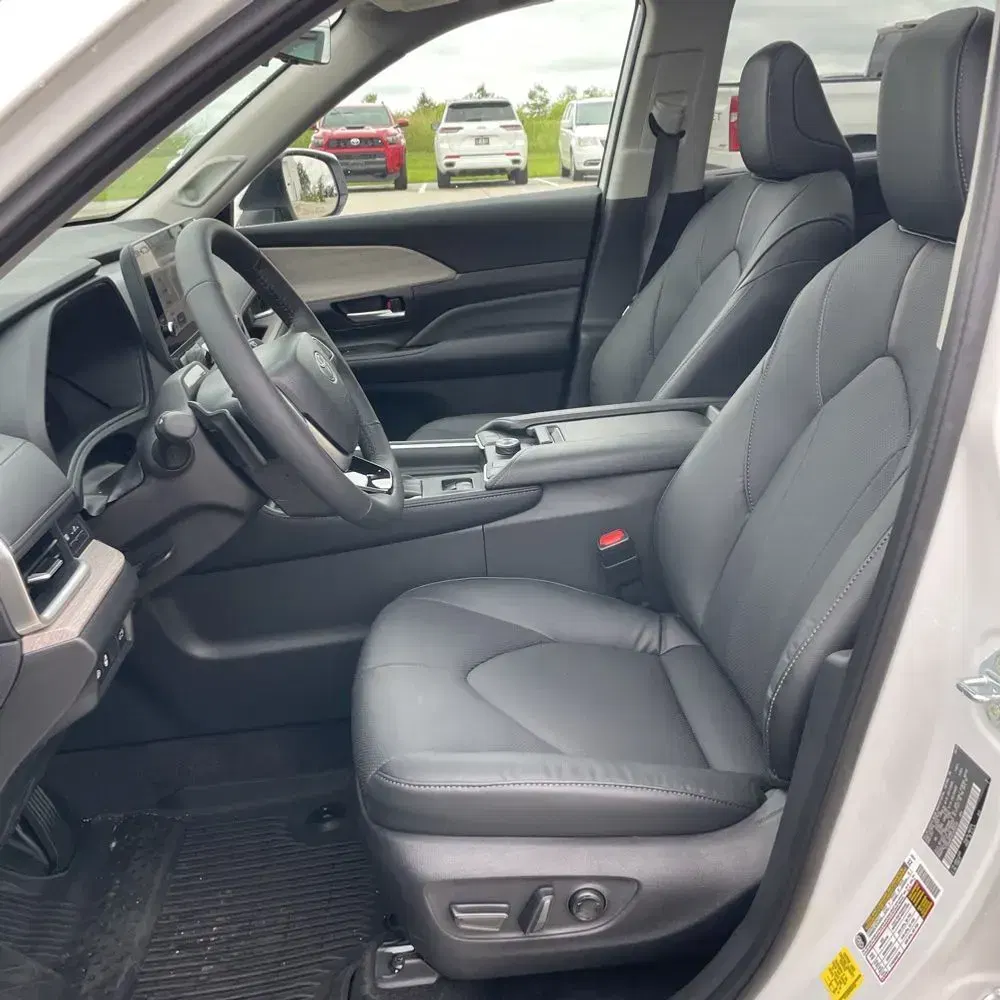 2025 Toyota Grand Highlander Platinum