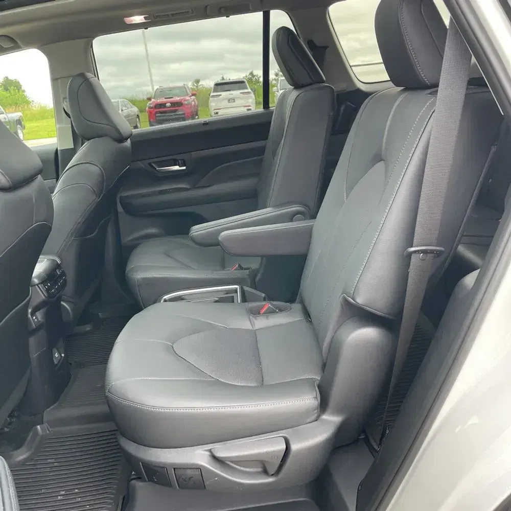 2025 Toyota Grand Highlander Platinum