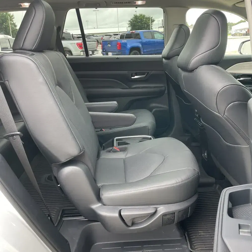 2025 Toyota Grand Highlander Platinum