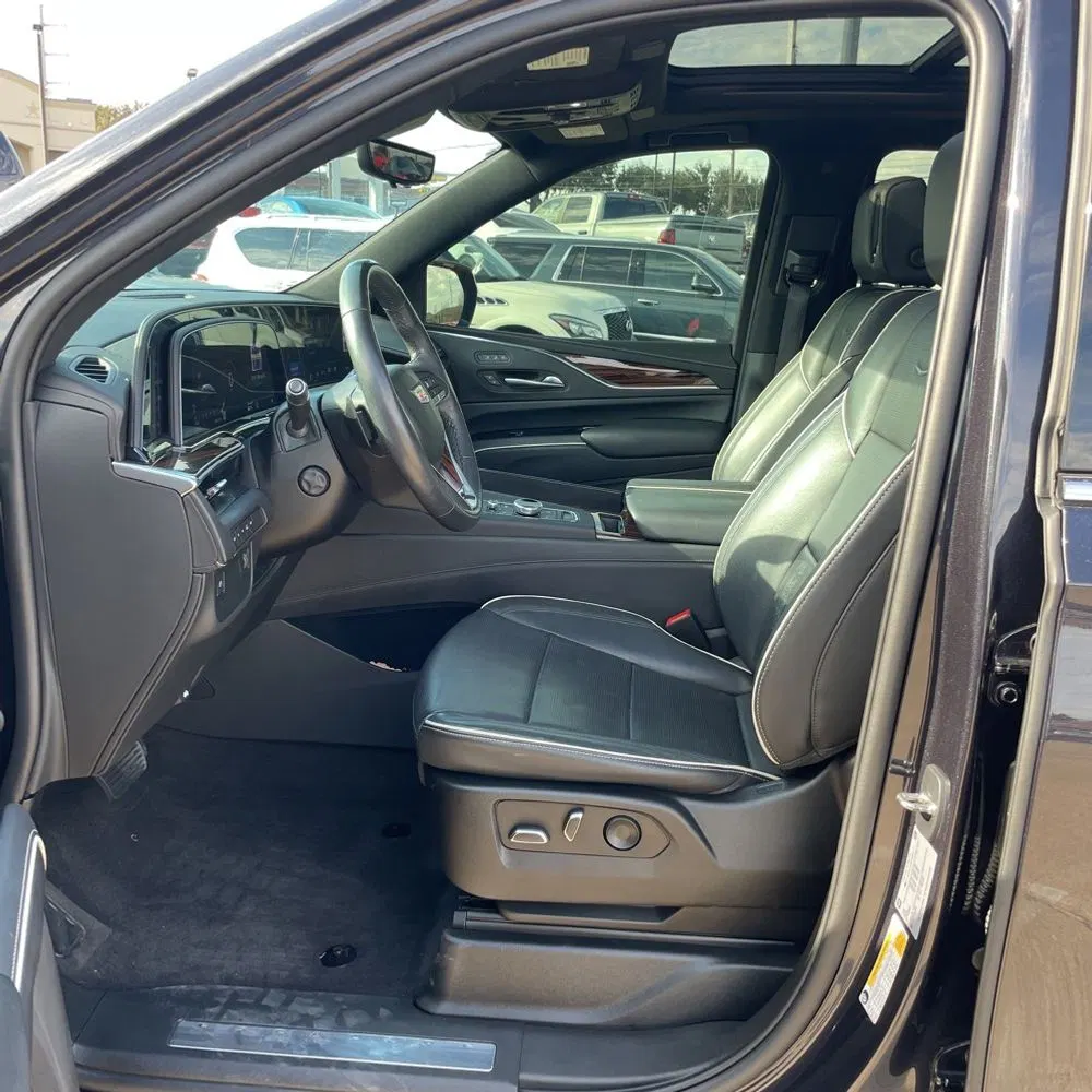 2022 Cadillac Escalade ESV Premium Luxury