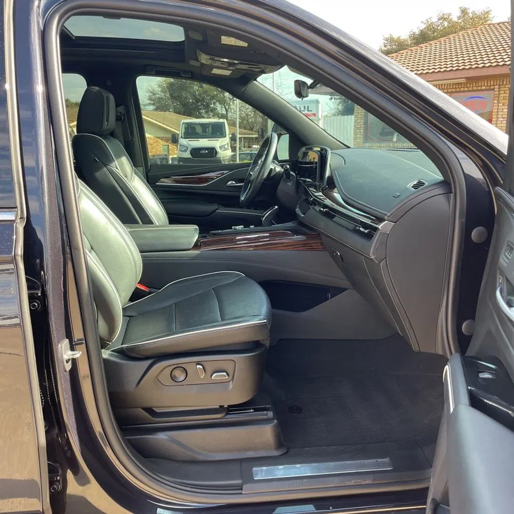 2022 Cadillac Escalade ESV Premium Luxury