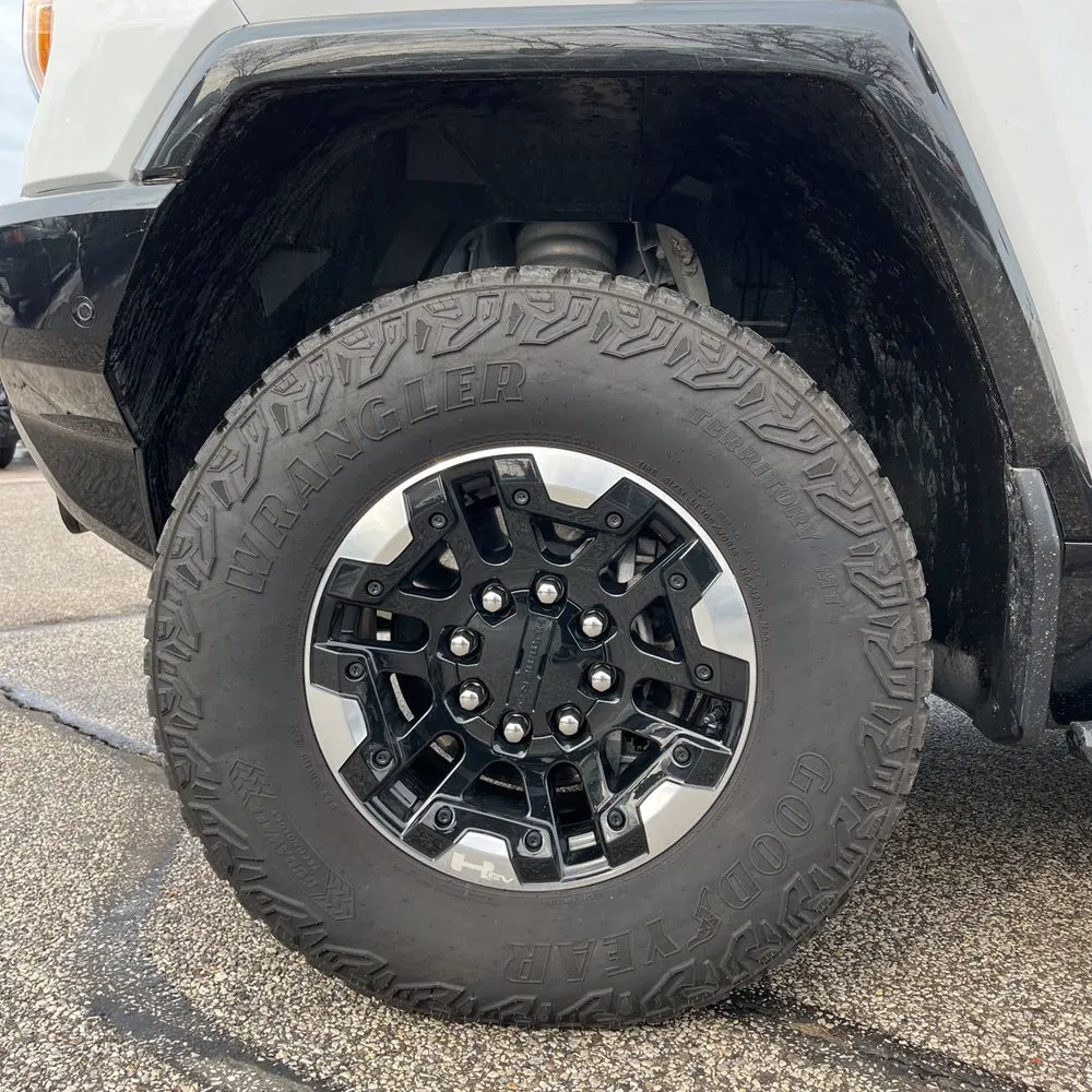 2023 GMC Hummer EV SUT Edition 1