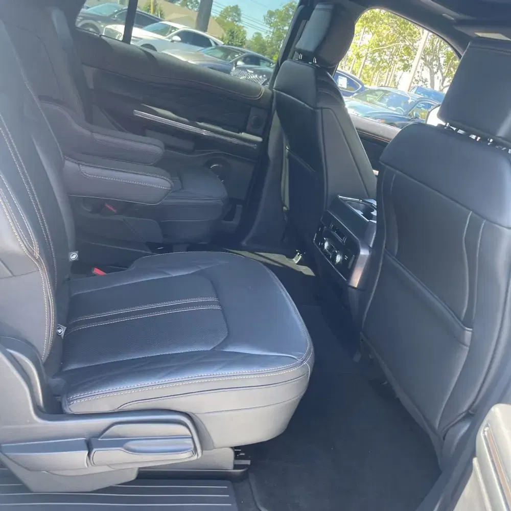 2024 Ford Expedition MAX Platinum