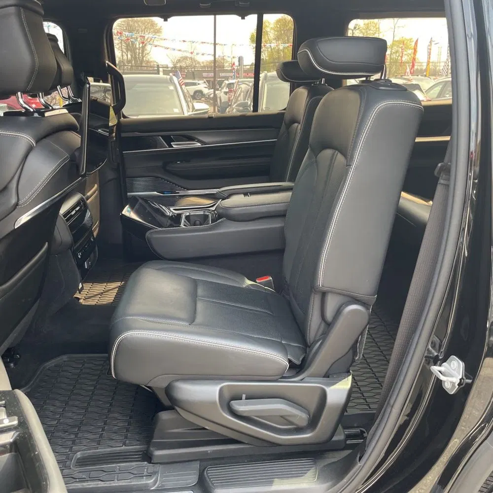 2022 Jeep Grand Wagoneer Obsidian