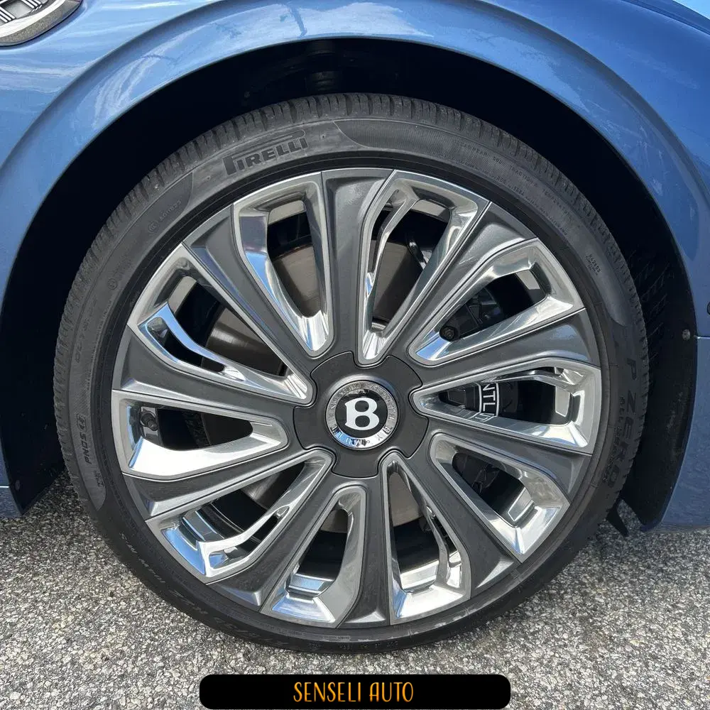 2023 Bentley Flying Spur V12