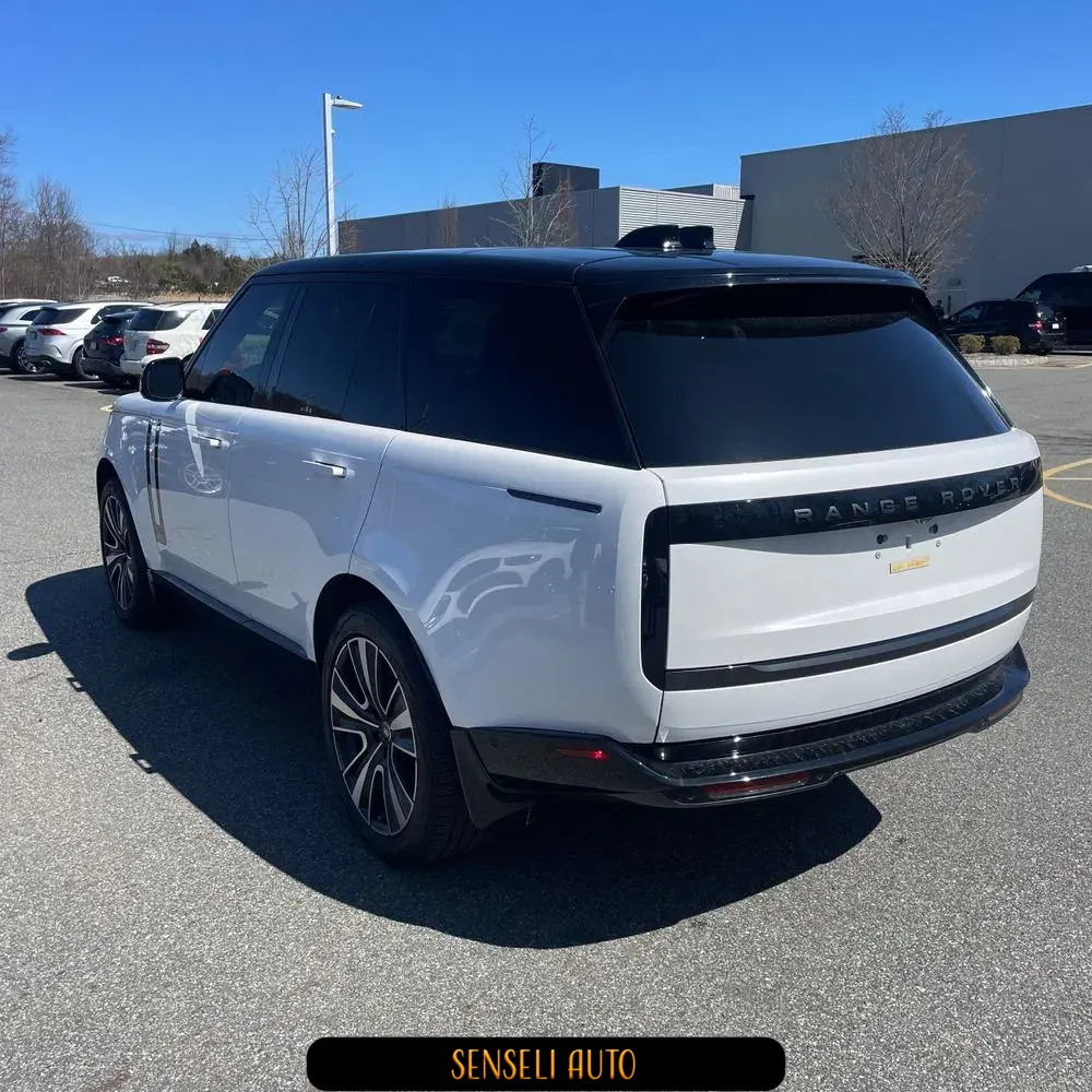 2024 Land Rover Range Rover P530 SE