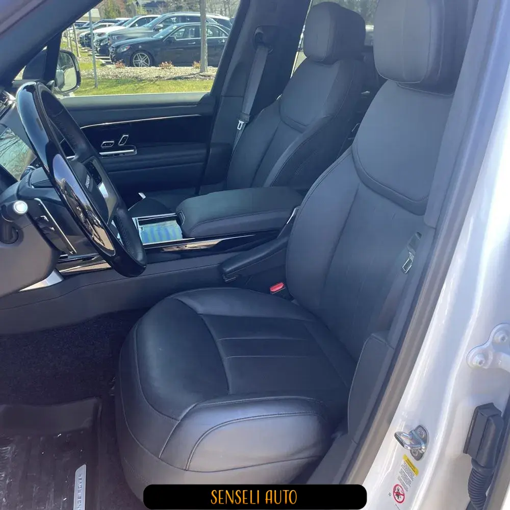 2024 Land Rover Range Rover P530 SE