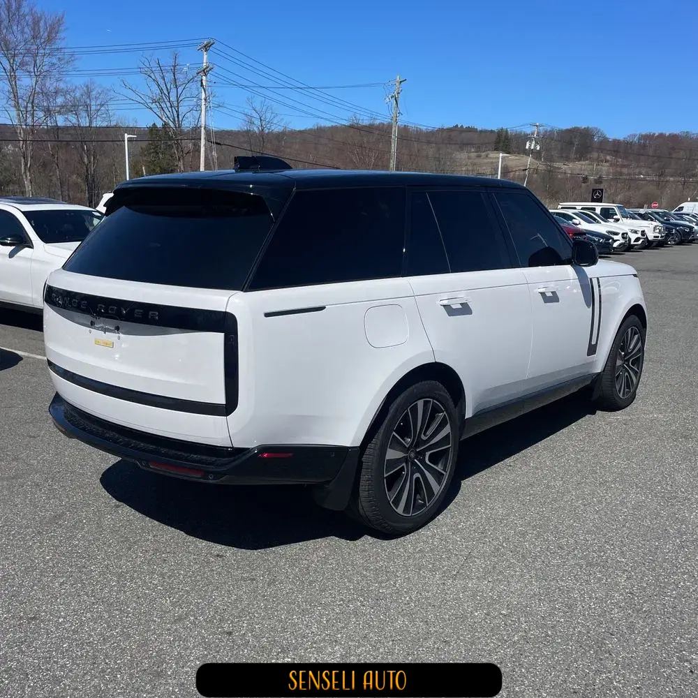 2024 Land Rover Range Rover P530 SE