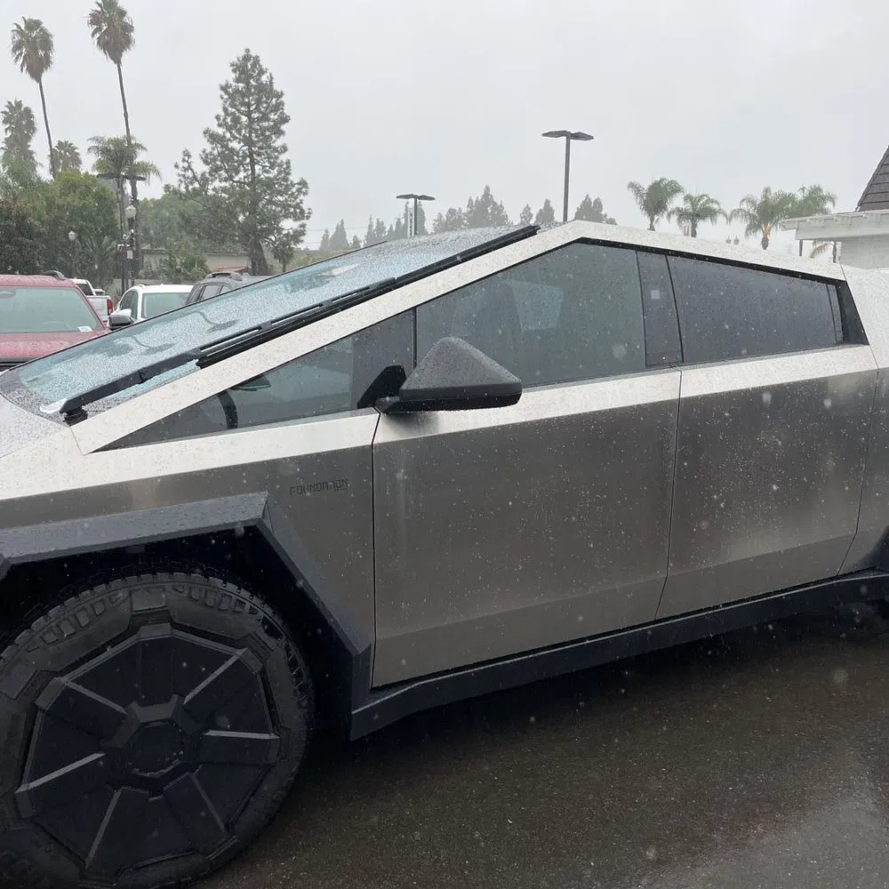 2024 Tesla Cybertruck Base