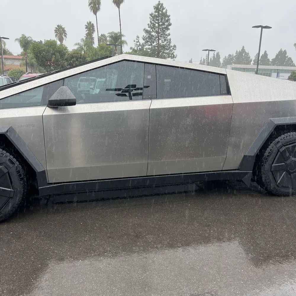 2024 Tesla Cybertruck Base