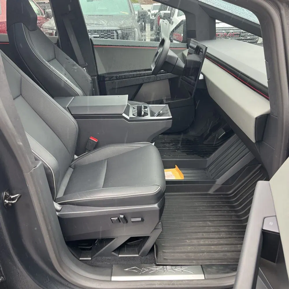 2024 Tesla Cybertruck Base