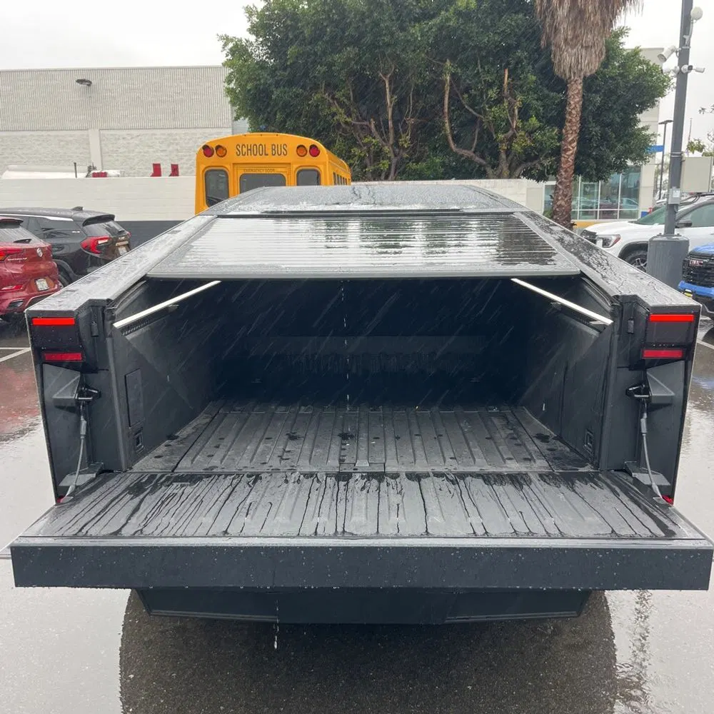 2024 Tesla Cybertruck Base