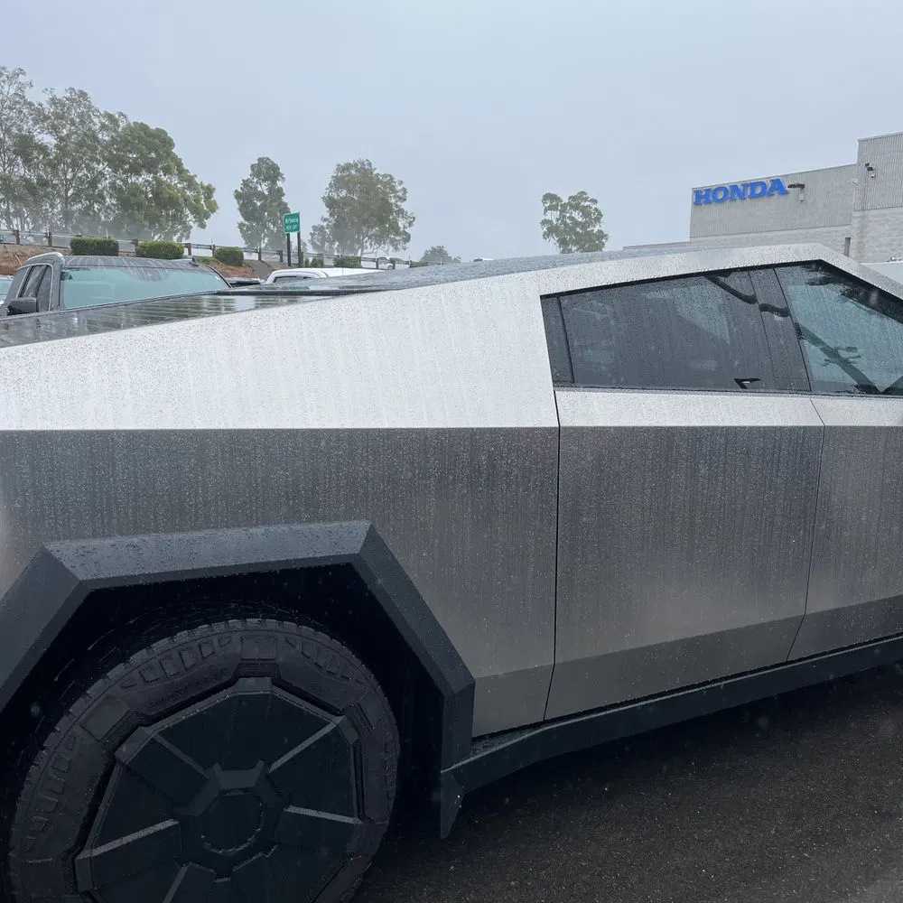 2024 Tesla Cybertruck Base