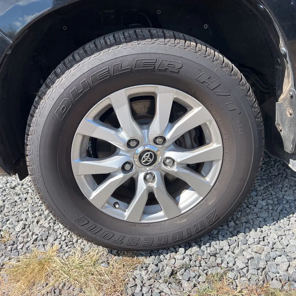 2017 Toyota Land Cruiser Base