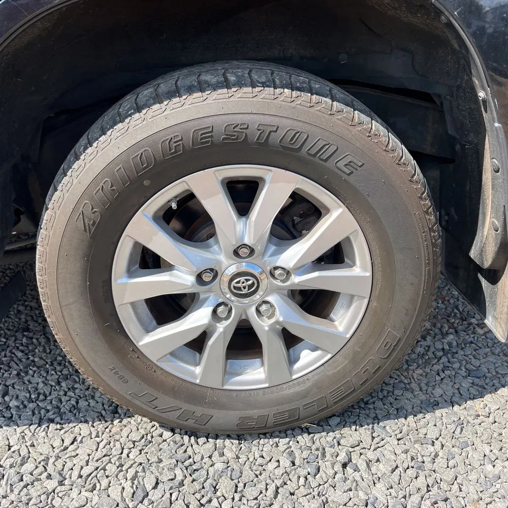 2017 Toyota Land Cruiser Base