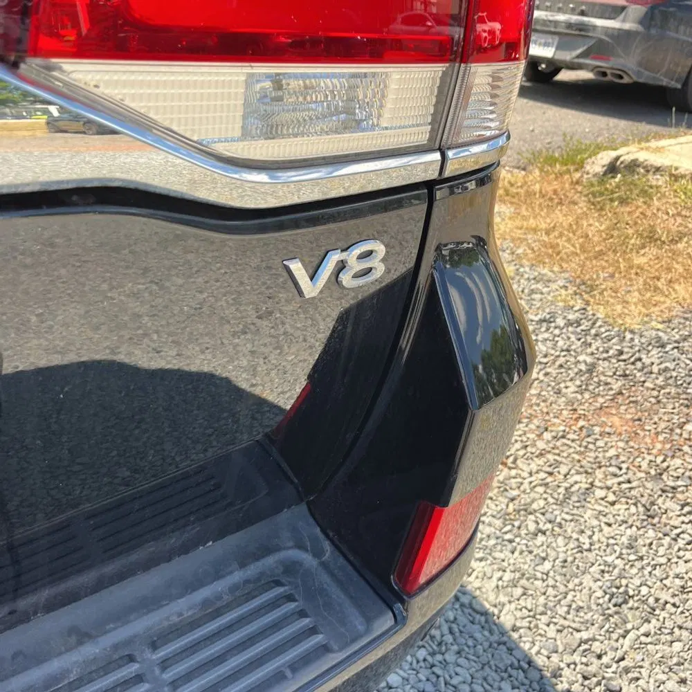 2017 Toyota Land Cruiser Base