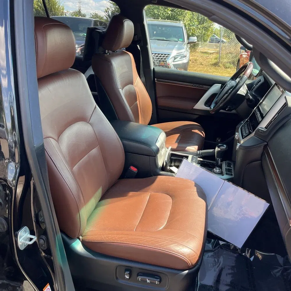 2017 Toyota Land Cruiser Base