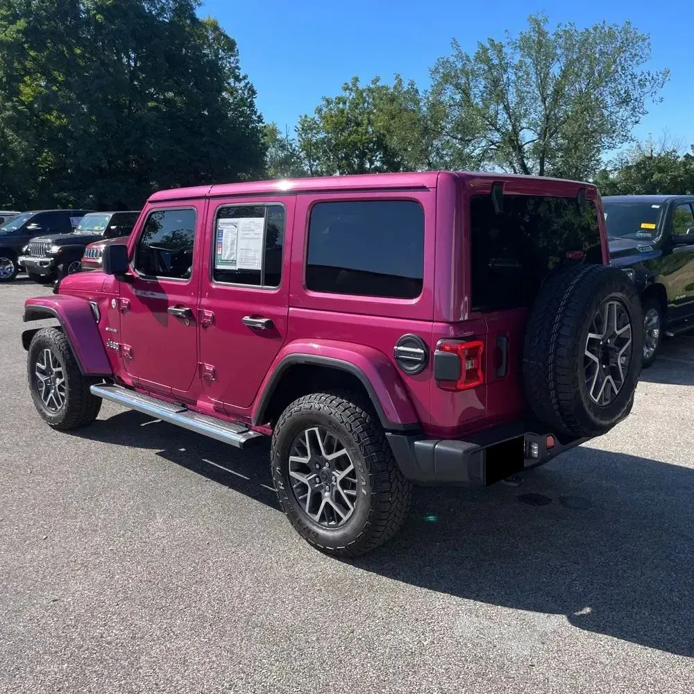 2024 Jeep Wrangler Sahara