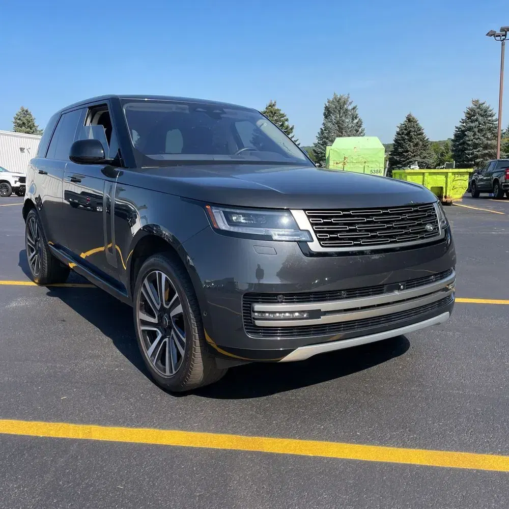 2023 Land Rover Range Rover P530 SE