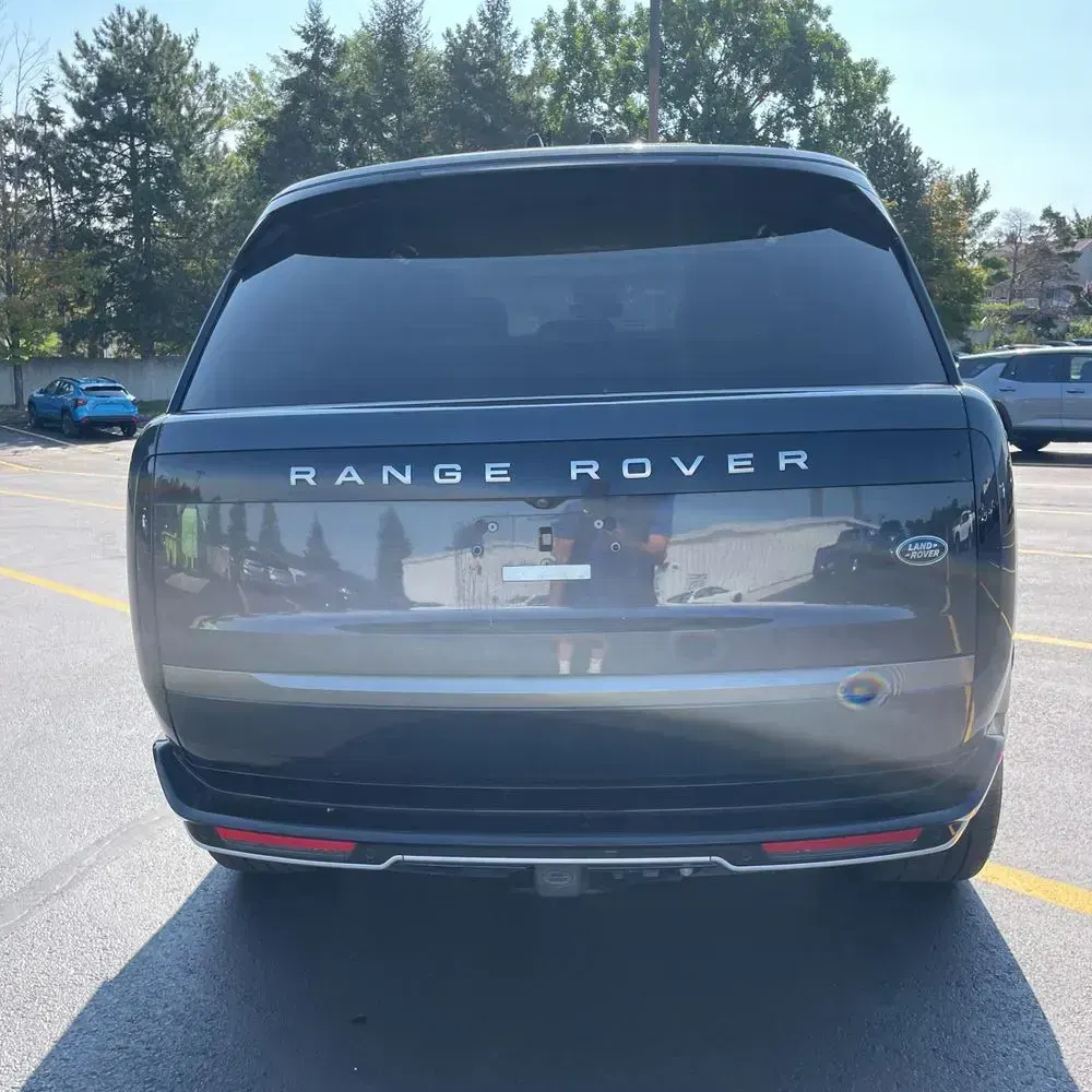 2023 Land Rover Range Rover P530 SE