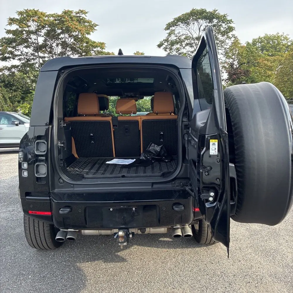 2023 Land Rover Defender 110 Carpathian Ed V8