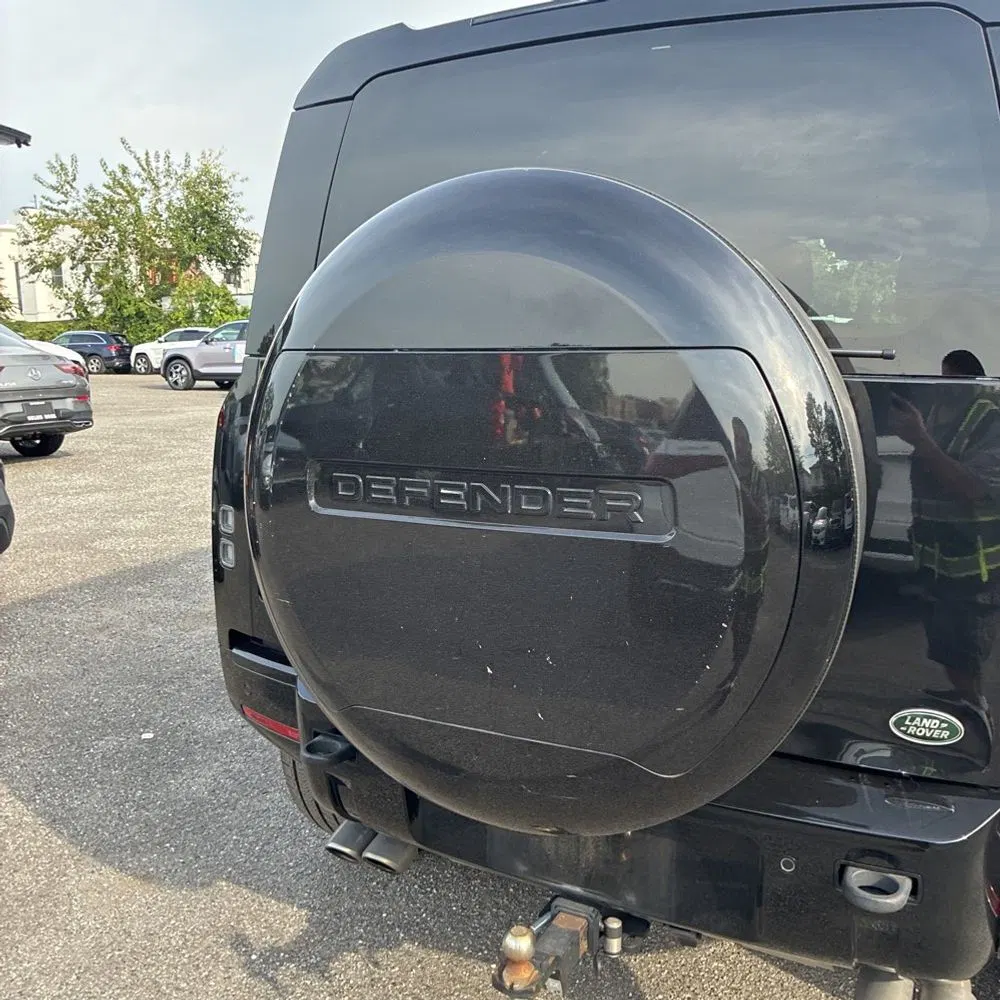 2023 Land Rover Defender 110 Carpathian Ed V8