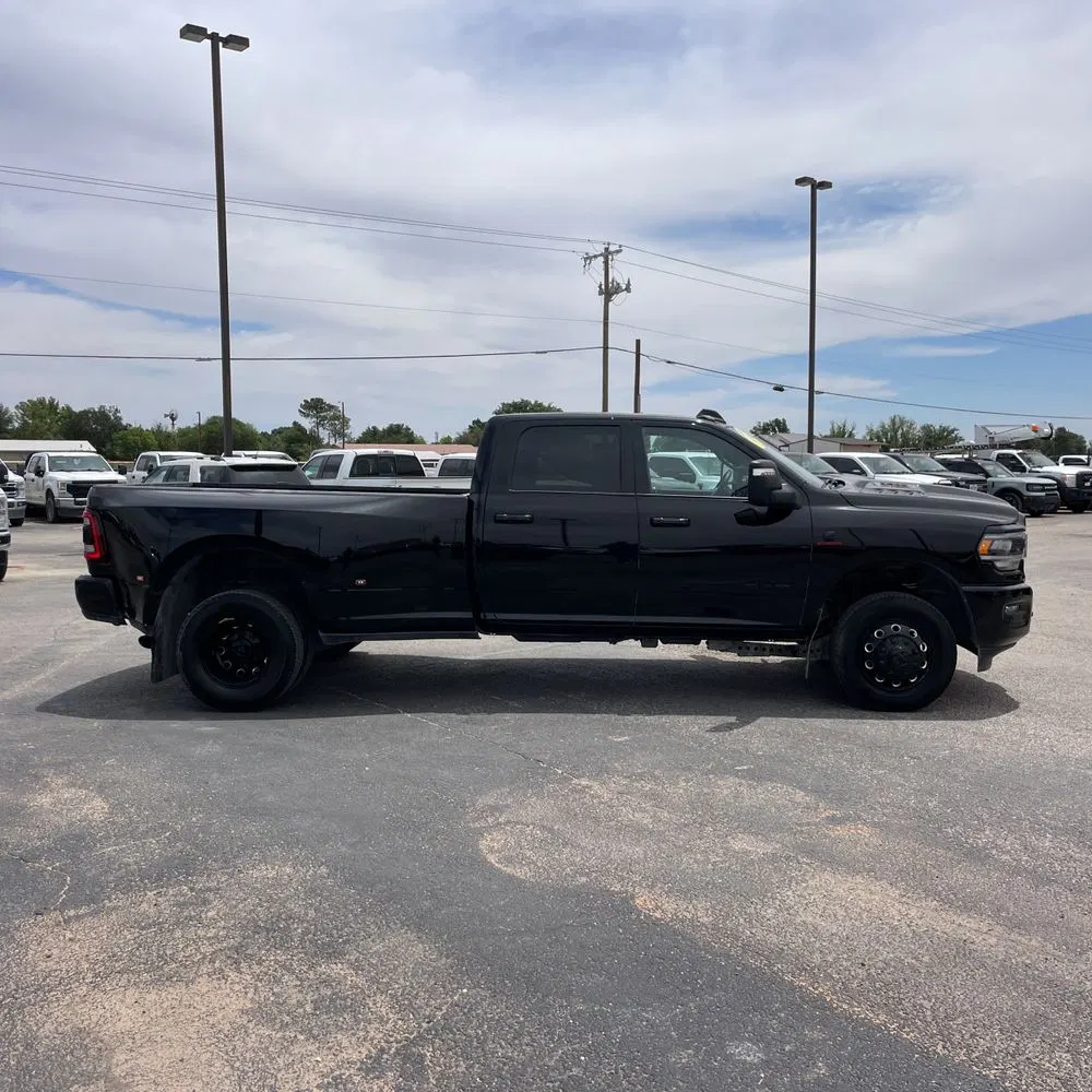 2024 Ram 3500 Laramie