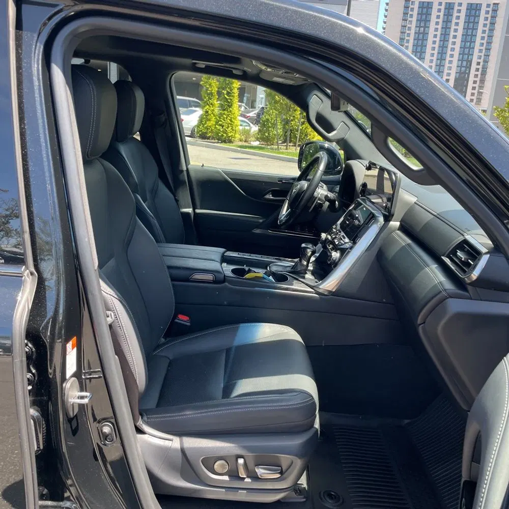 2022 Lexus LX 600 Luxury