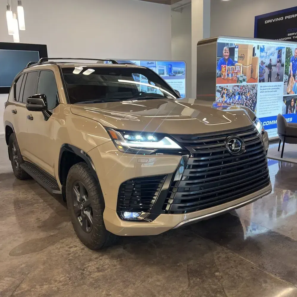 2025 Lexus LX 700h Overtrail