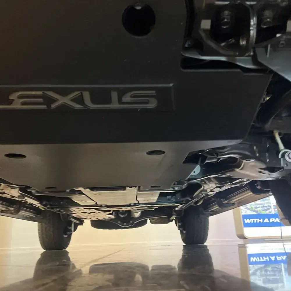 2025 Lexus LX 700h Overtrail