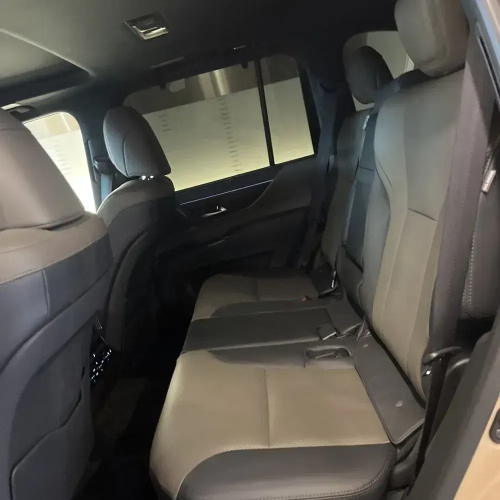 2025 Lexus LX 700h Overtrail