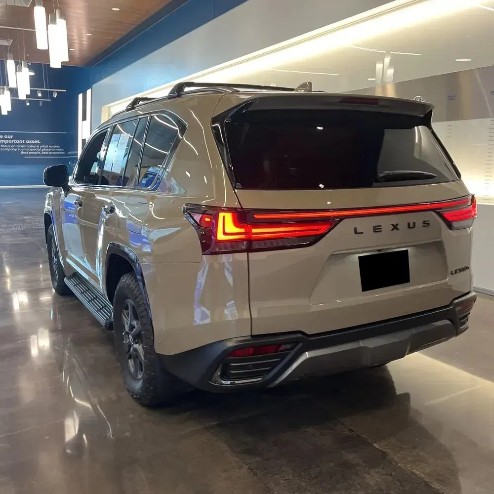 2025 Lexus LX 700h Overtrail