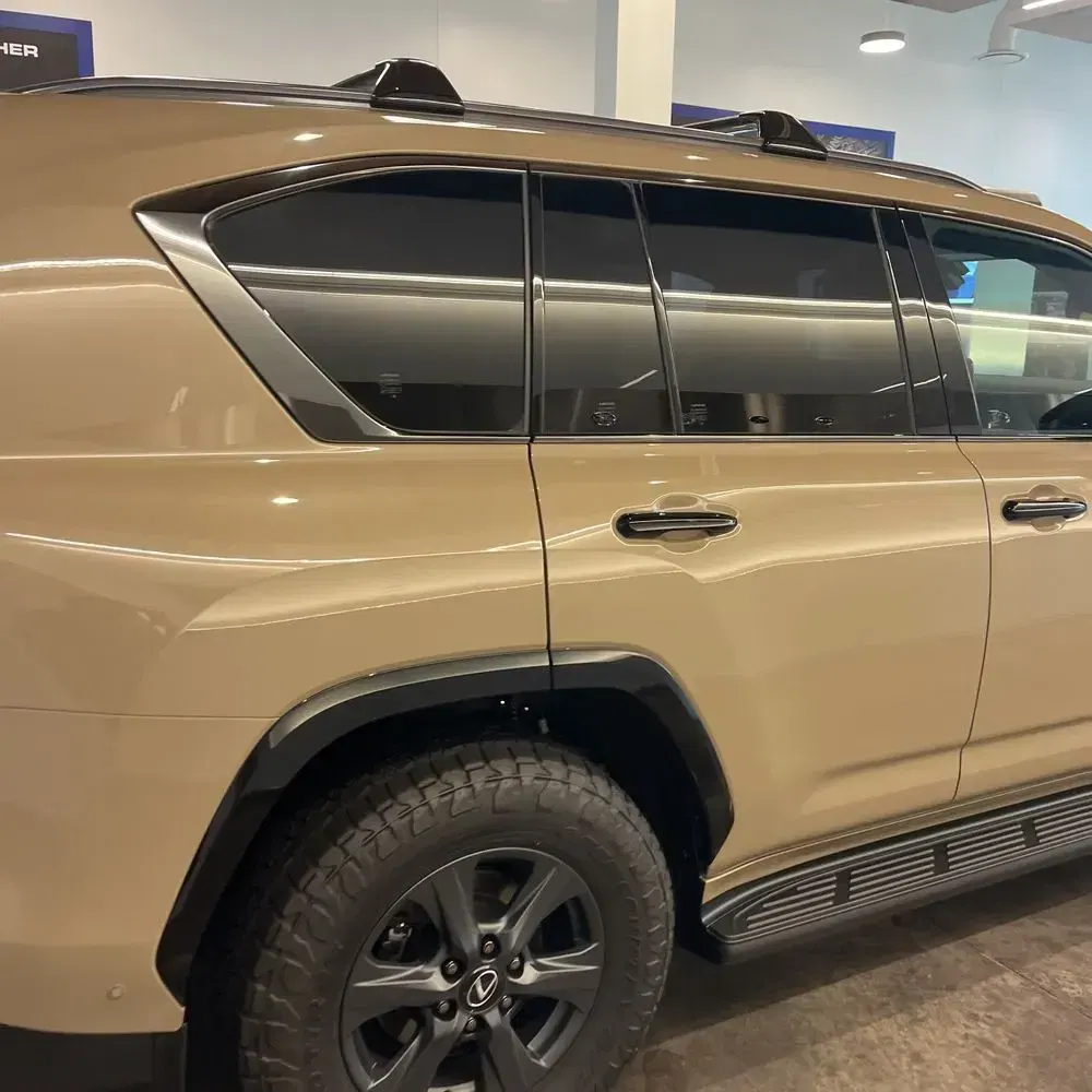 2025 Lexus LX 700h Overtrail