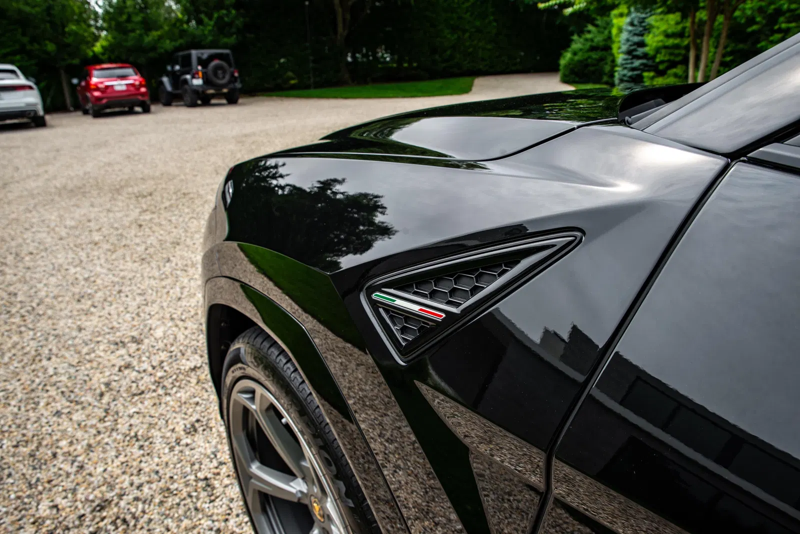 2019 Lamborghini Urus - 641-hp Turbo V8, AWD, Mostly Unmodified