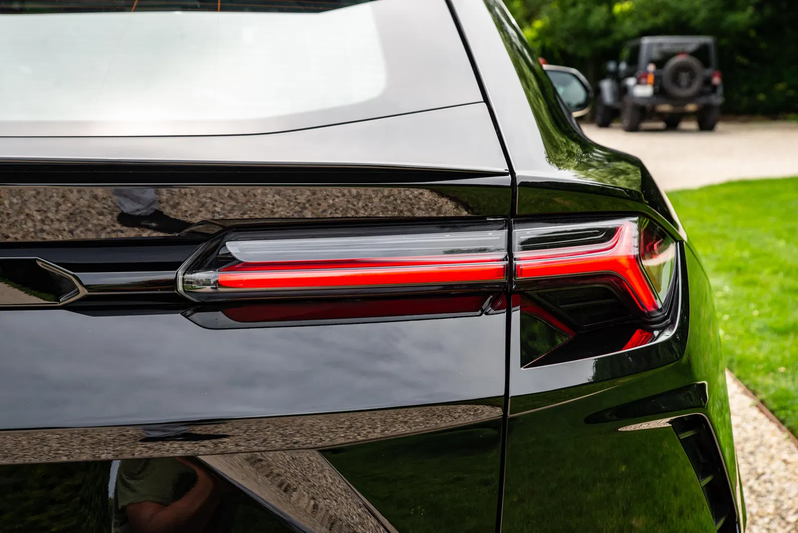 2019 Lamborghini Urus - 641-hp Turbo V8, AWD, Mostly Unmodified