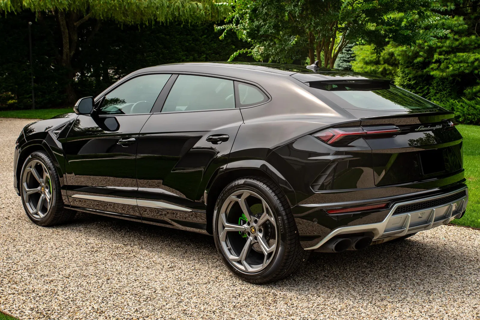 2019 Lamborghini Urus - 641-hp Turbo V8, AWD, Mostly Unmodified