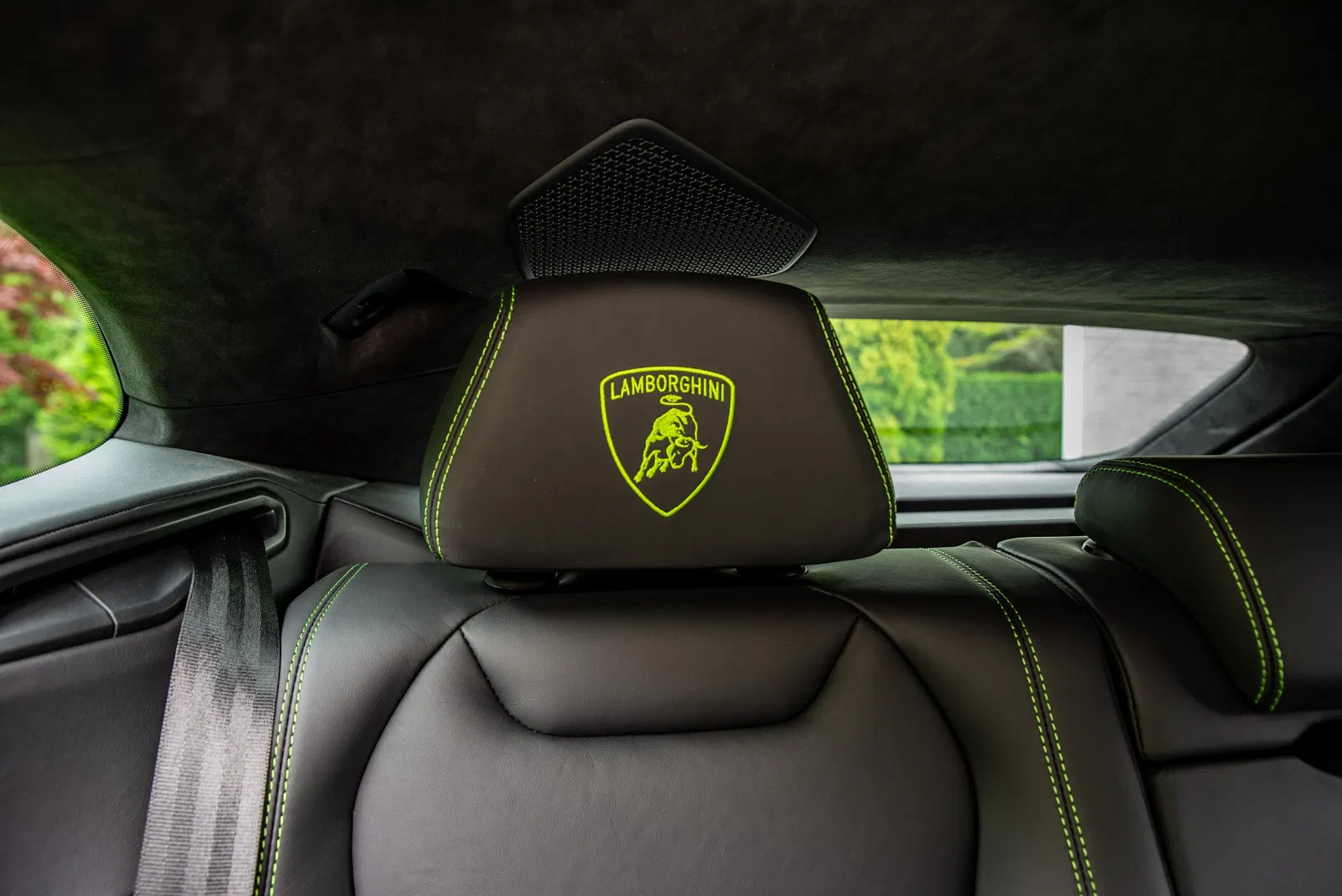 2019 Lamborghini Urus - 641-hp Turbo V8, AWD, Mostly Unmodified
