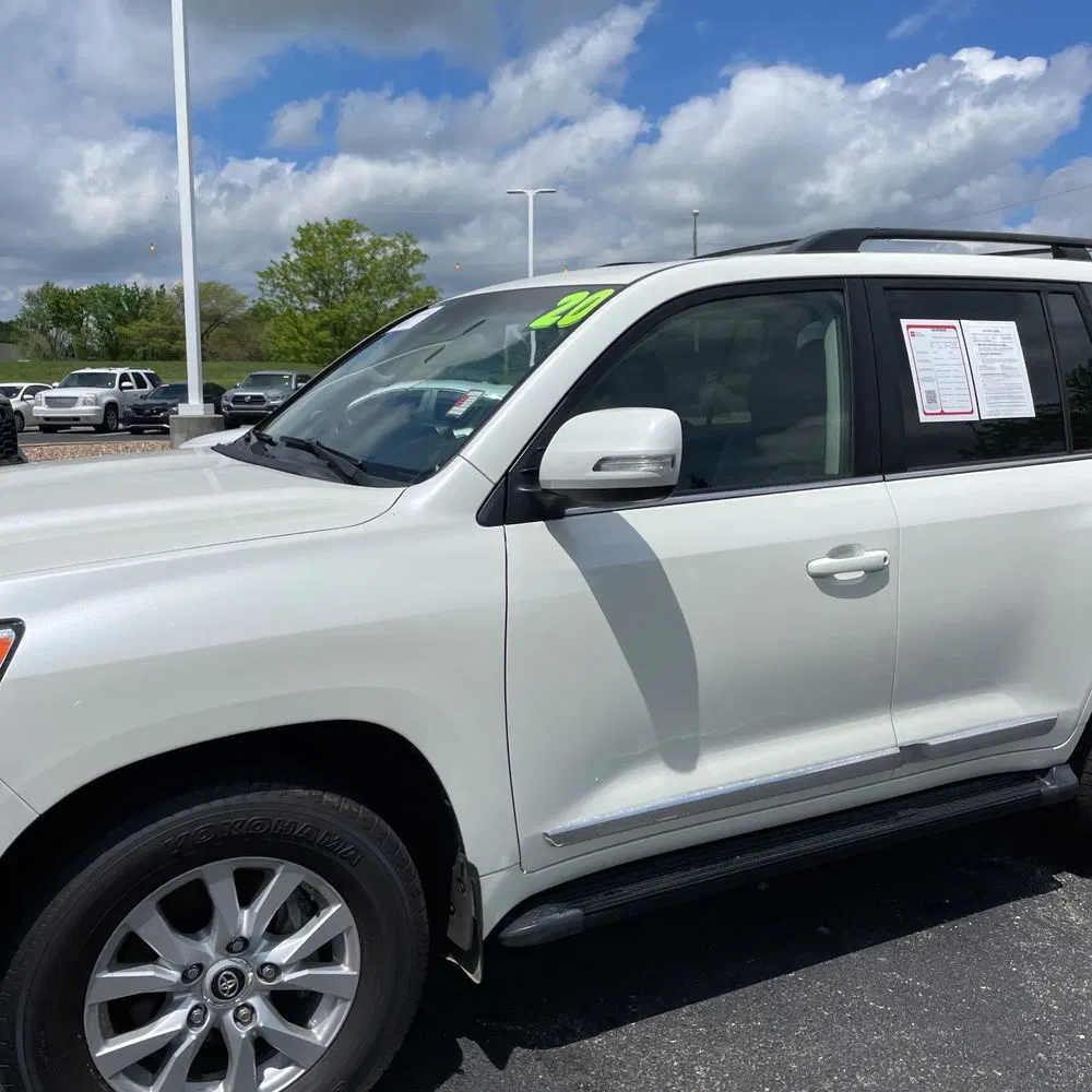 2020 Toyota Land Cruiser Base