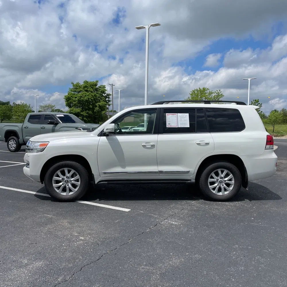 2020 Toyota Land Cruiser Base