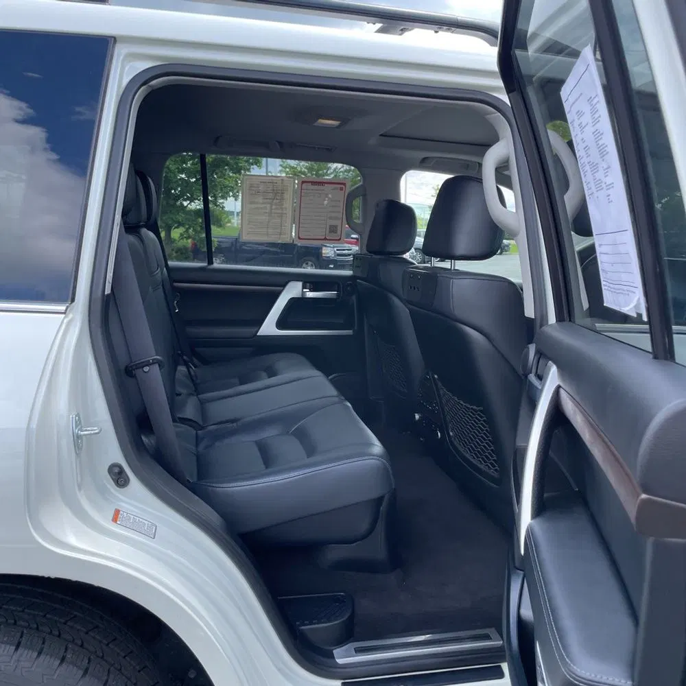 2020 Toyota Land Cruiser Base
