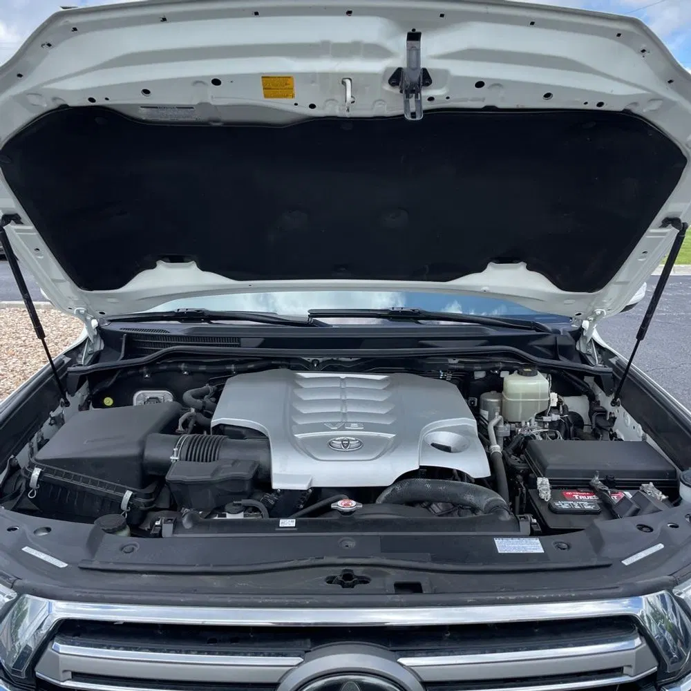 2020 Toyota Land Cruiser Base