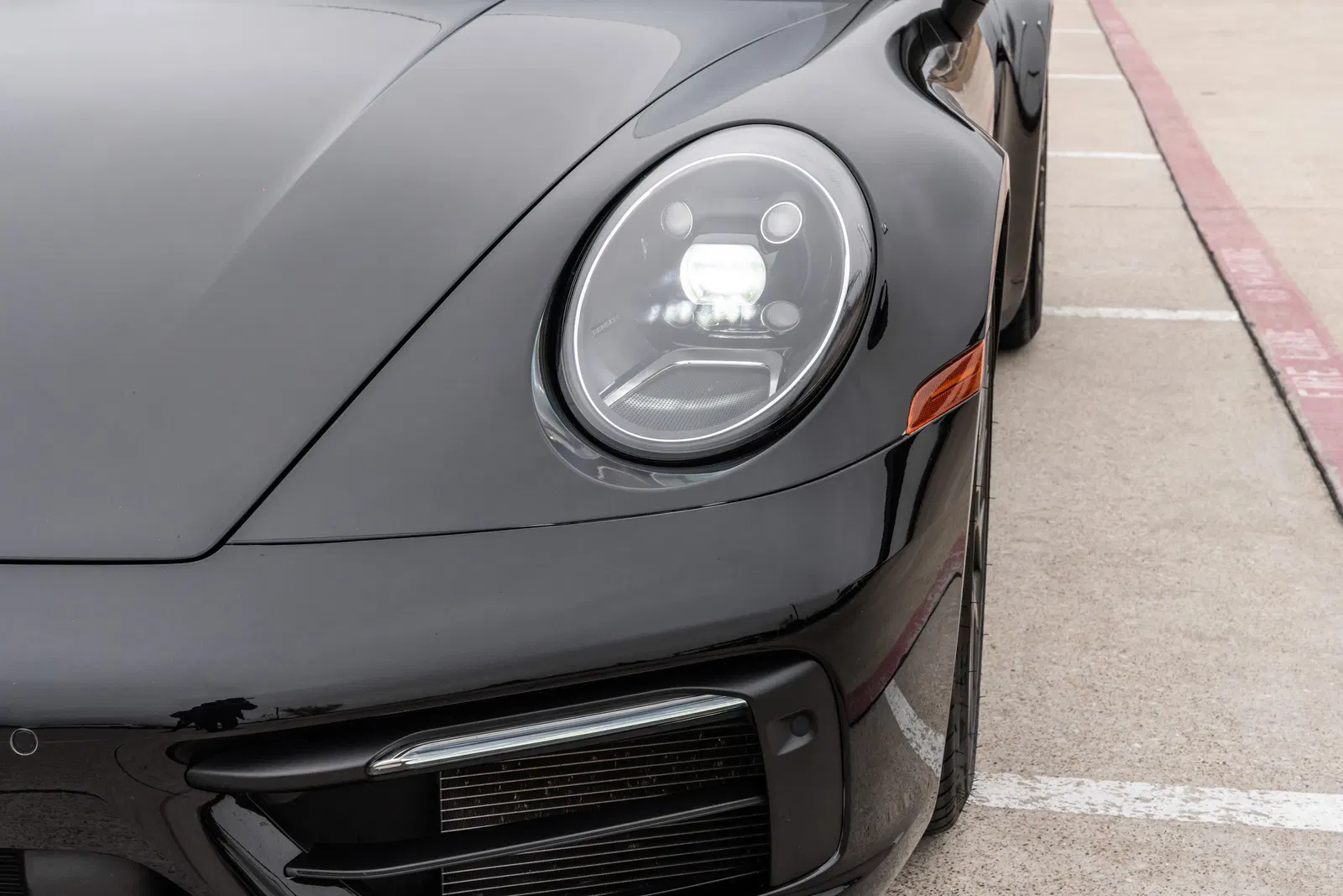 2020 Porsche 911 Carrera 4S Coupe - 443-hp Twin-Turbo Flat-6, AWD, Sport and Premium Packages