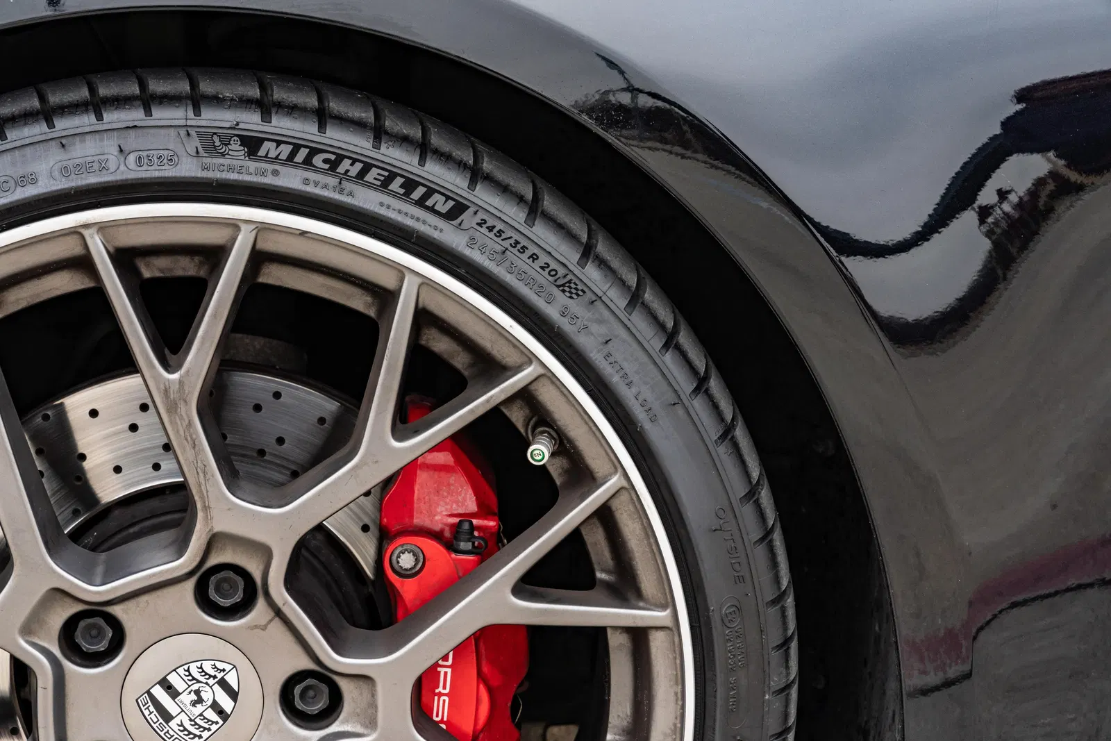 2020 Porsche 911 Carrera 4S Coupe - 443-hp Twin-Turbo Flat-6, AWD, Sport and Premium Packages