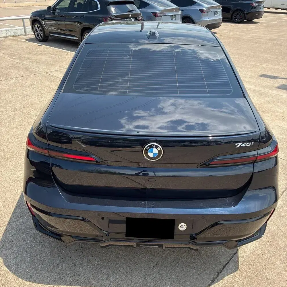 2023 BMW 7-Series 740i