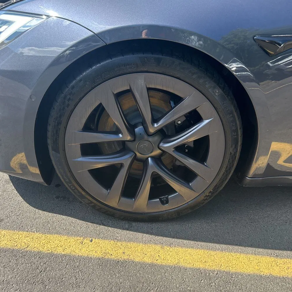 2021 Tesla Model S Plaid