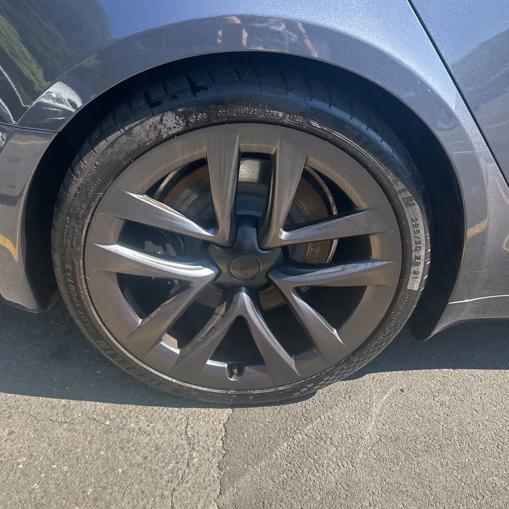 2021 Tesla Model S Plaid