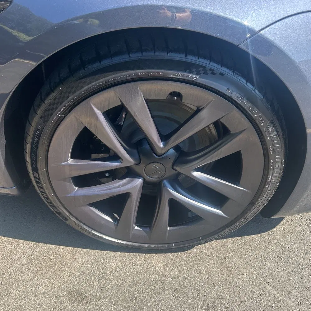 2021 Tesla Model S Plaid